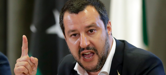 Ιταλία: «Μπλόκο» Σαλβίνι σε πλοία που διασώζουν πρόσφυγες στη Μεσόγειο
