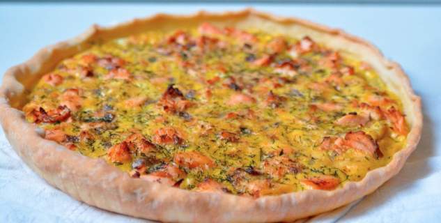 Κις εύκολη, με σολωμό και άνιθο