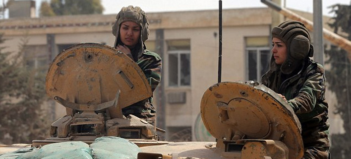 Οι «λέαινες» του στρατού της Συρίας -Καλλονές μελαχρινές οδηγούν τανκς και εκτοξεύουν ρουκέτες [εικόνες]