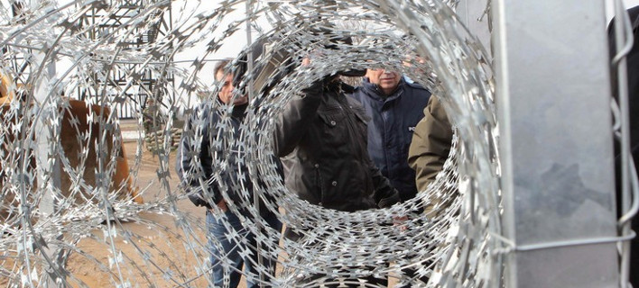 Ειδομένη: Στήνουν φράχτη αριστερά και δεξιά της σιδηροδρομικής γραμμής