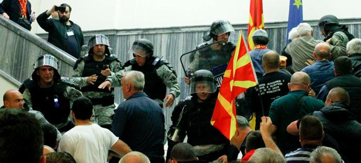 ΠΓΔΜ: Από πρότυπο χώρας, παράγοντας αποσταθεροποίησης -Η Σύνοδος του ΝΑΤΟ το 2008 και το ελληνικό βέτο