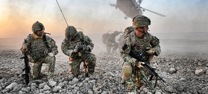 Το αληθινό Call of Duty- Στρατιώτες στο Αφγανιστάν φωτογραφίζουν τις μάχες -Ετσι είναι ο πόλεμος [εικόνες]