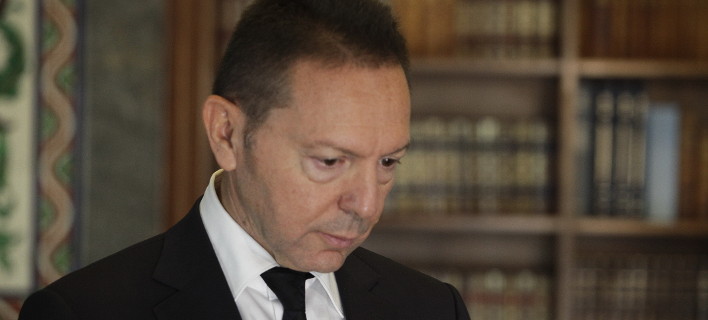 Μαλλιά κουβάρια κυβέρνηση-ΝΔ για τον Στουρνάρα
