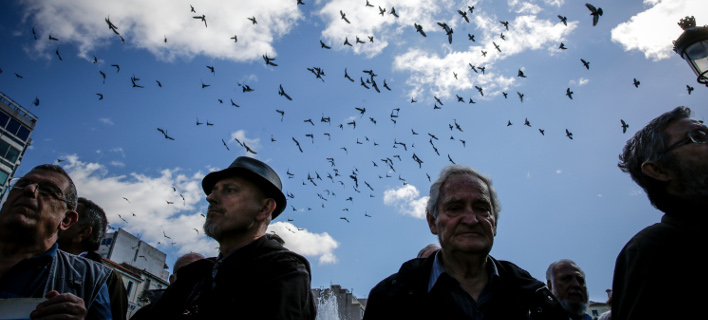 Εφάπαξ πληρωμή ή καταβολή σε δόσεις /Φωτογραφία: Eurokinissi