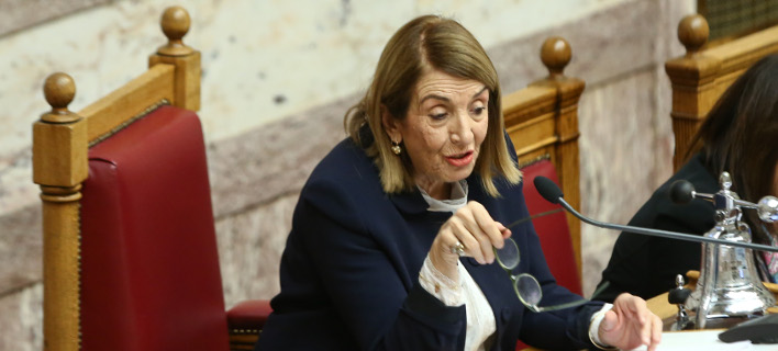 Στην Χριστοδουλοπούλου δεν άρεσε το νομοσχέδιο Βίτσα για τους μετανάστες