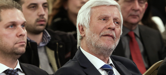 Ο Τατούλης θα διεκδικήσει την ηγεσία της ΝΔ