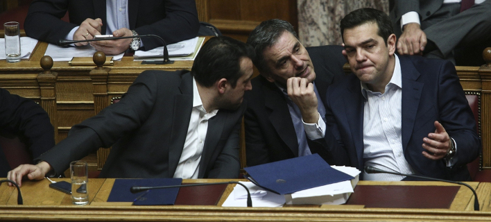 Συνθηκολογεί η κυβέρνηση: Ετοιμη να δεχτεί το σενάριο Σόιμπλε για το χρέος
