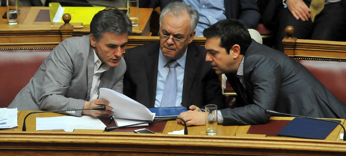 Η κυβέρνηση καταθέτει συμπληρωματικά μέτρα υπό τον φόβο του Grexit [λίστα]