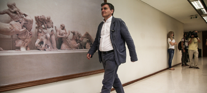 Το σενάριο για μετάθεση της απόφασης για το χρέος που τρομάζει το ΥΠΟΙΚ