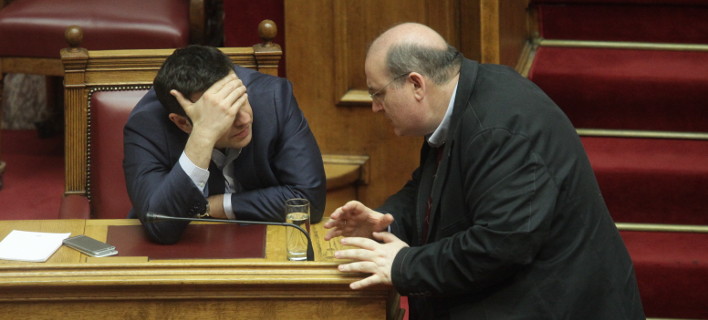 Το απόγευμα το πρώτο τετ α τετ Tσίπρα-Φίλη μετά την αποπομπή του από το υπουργείο Παιδείας