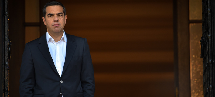 Στα δύο ο ΣΥΡΙΖΑ: Λαϊκισμός η εκλογή ΠτΔ από τον λαό λένε οι «53», ο Φίλης ζητά πλήρη διαχωρισμό Εκκλησίας-κράτους