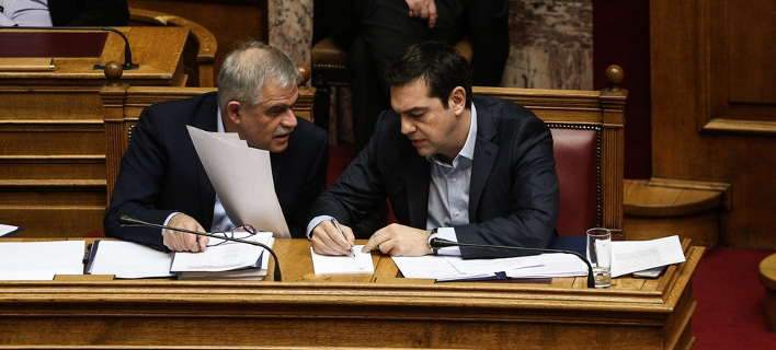 Παρασκήνιο: Βήμα πίσω από την κυβέρνηση και αναβολή των πλειστηριασμών -Τι ζήτησε ο Τσίπρας από τον Τόσκα