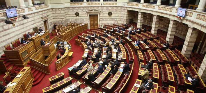 Μείωση-σοκ για το αφορολόγητο: Στα 8.836 ευρώ - Με τροπολογία της νύχτας [PDF]