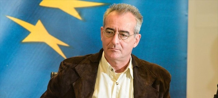 Αυτός είναι ο παιδικός φίλος του Βαρουφάκη με τις υποκλοπές ΑΦΜ -Τον είχε διορίσει γενικό γραμματέα στο ΥΠΟΙΚ
