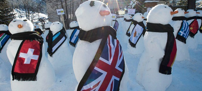 Ακτιβιστές στο Νταβός: Εφτιαξαν 193 χιονάνθρωπους για την καταπολέμηση της φτώχειας