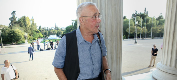 Ζουράρις: Δεν πρόκειται να ρίξω την κυβέρνηση