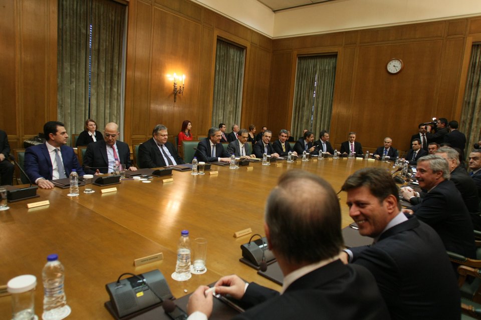 «Kαμία χαλάρωση, η χώρα έχει κυβέρνηση»- Τι είπε ο Σαμαράς στο υπουργικό συμβούλιο | iefimerida.gr 0