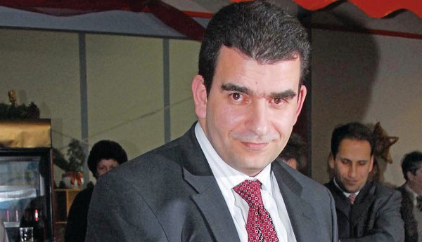O Καρέλιας μοιράζει τα κέρδη του στους εργαζόμενους -Αυξήσεις και επιδόματα που φτάνουν στα 2,85 εκατ. ευρώ | iefimerida.gr 0