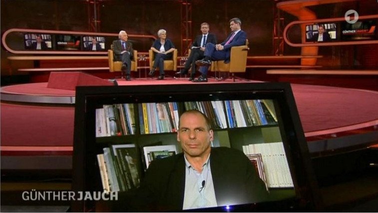 Βαρουφάκης: Το βίντεο στο οποίο υψώνω το μεσαίο δάχτυλο στους Γερμανούς είναι παραποιημένο -Bild: Οχι, είναι γνήσιο | iefimerida.gr 1
