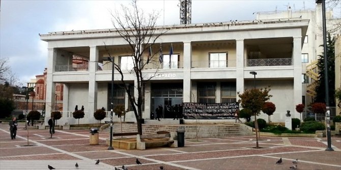 Οι αντιεξουσιαστές έφτασαν στη Βουλή -Κύμα καταλήψεων σε όλη την Ελλαδα | iefimerida.gr 9