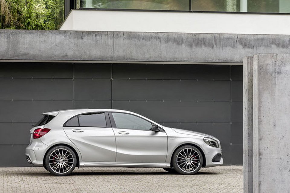 Ανανέωση για τη μικρότερη Mercedes, την A-Class | iefimerida.gr 0
