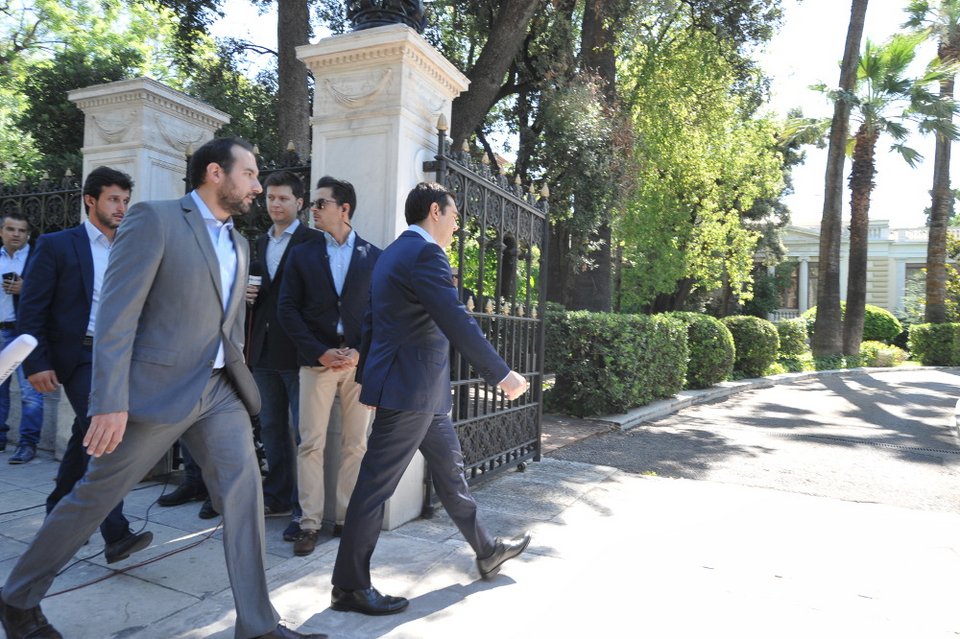 Η ορκωμοσία της νέας κυβέρνησης -Για πρώτη φορά στα «βουβά» | iefimerida.gr 33