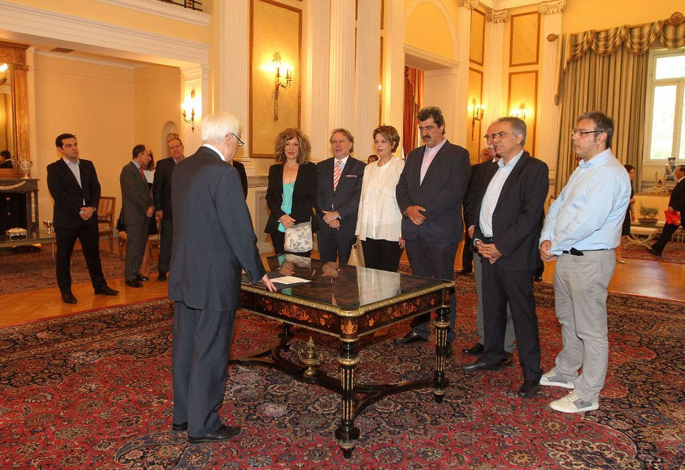 Η ορκωμοσία της νέας κυβέρνησης -Για πρώτη φορά στα «βουβά» | iefimerida.gr 8