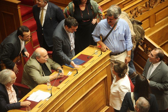 Βουλή: Απώλεσε την δεδηλωμένη η κυβέρνηση-17 διαφοροποιήσεις | iefimerida.gr 3