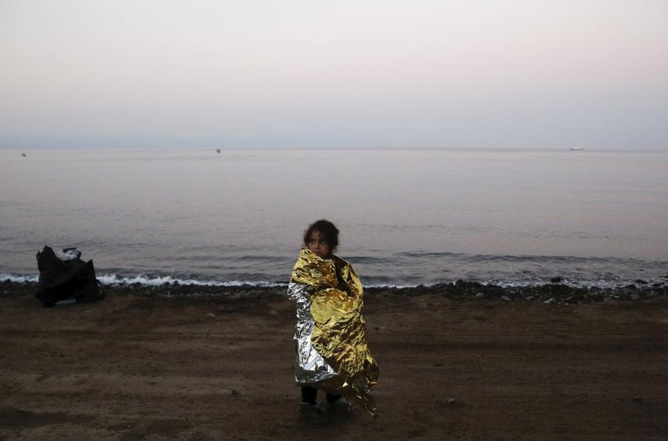 Reuters: Η ακτή των ονείρων και των εφιαλτών - Σκληρές εικόνες προσφύγων που φτάνουν στη Λέσβο | iefimerida.gr 19