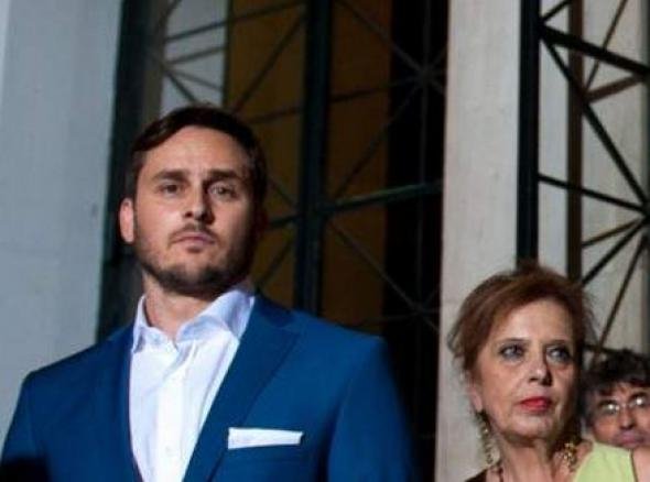 Τα δάκρυα του Βασίλη Λεβέντη για τον γιo του | iefimerida.gr 0