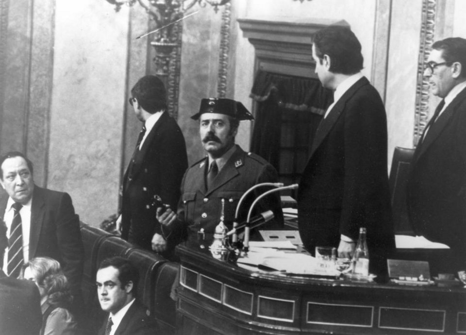 Σαν Σήμερα – Η τηλεόραση μεταδίδει για πρώτη φορά στην Ελλαδα | iefimerida.gr 7