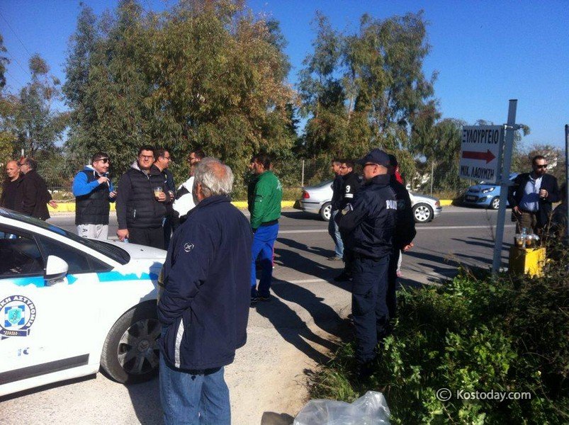 Αποδοκίμασαν τον Καμμένο στην Κω: Δεν άφηναν να προσγειωθεί το ελικόπτερο -Συγκρούσεις κατοίκων με τα ΜΑΤ | iefimerida.gr 6