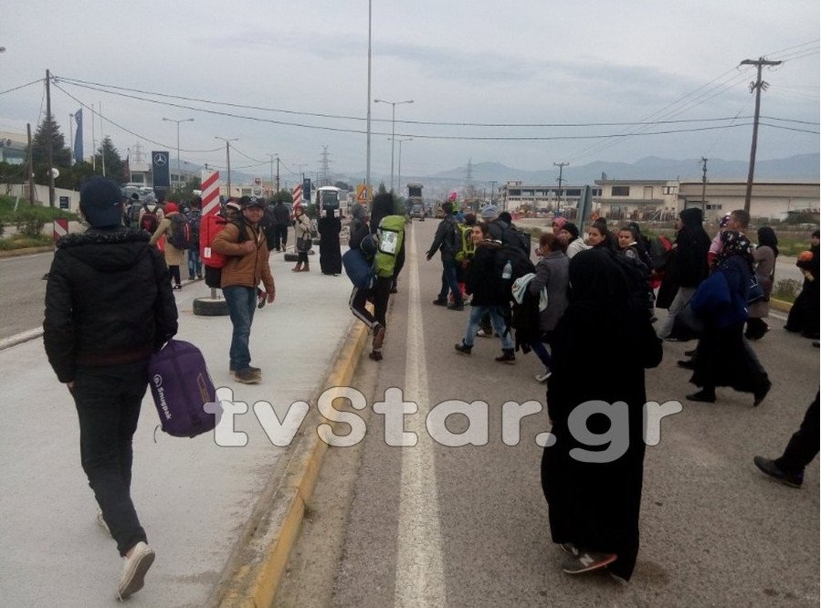 Hotspot η Ελλάδα: 20.000 πρόσφυγες εγκλωβισμένοι σε 18 σημεία | iefimerida.gr 2