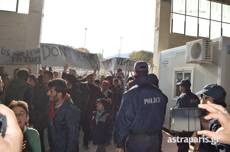 Οι πρόσφυγες σε Λέσβο και Χίο αποδοκίμασαν Τόσκα και ΑΝΥΠΕΞ των ΗΠΑ | iefimerida.gr 6