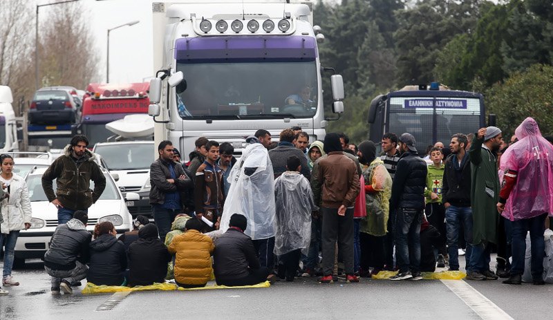 Βόμβα έτοιμη να σκάσει η Ειδομένη -Αγριο κλίμα, σκέψεις για έφοδο | iefimerida.gr 1