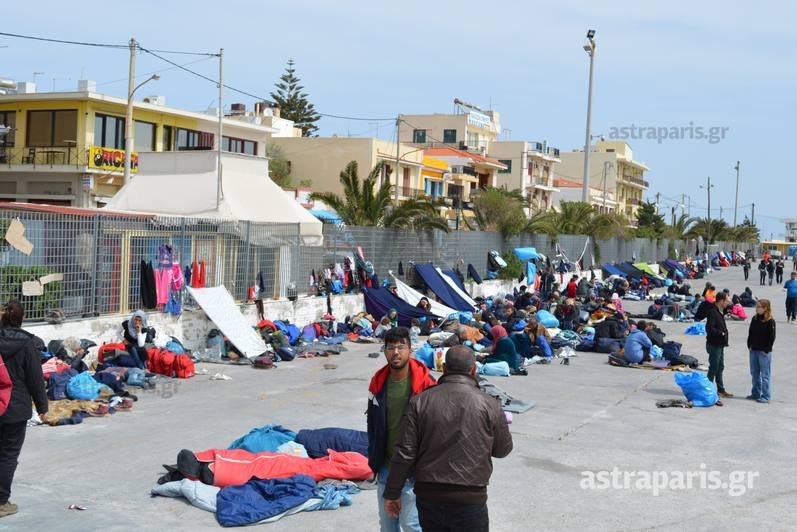 Χίος: Εκτακτη σύσκεψη για το προσφυγικό - Ετοιμάζει επιχείρηση-σκούπα η ΕΛ.ΑΣ | iefimerida.gr 1