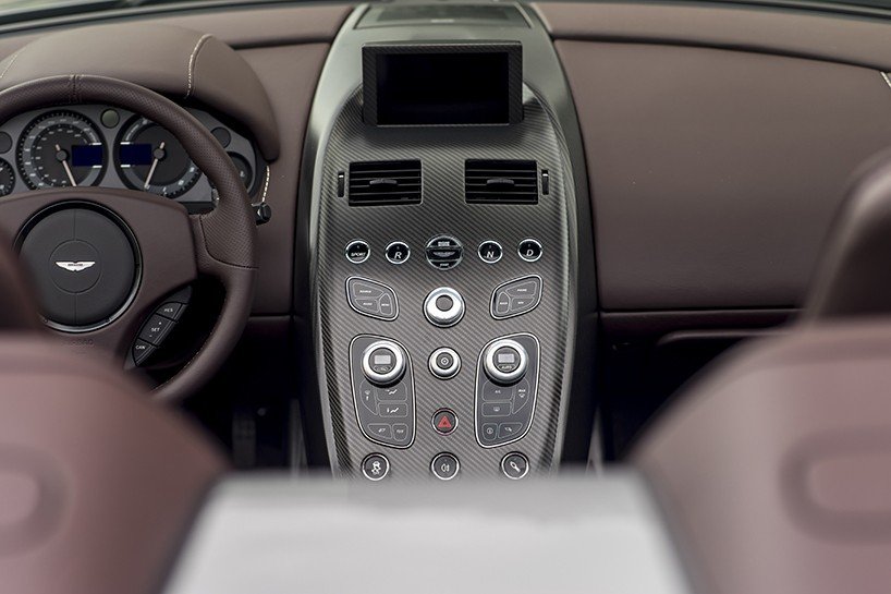 Η νέα πρόταση των μηχανικών της Aston Martin για την ανοικτή έκδοση της Vantage | iefimerida.gr 4