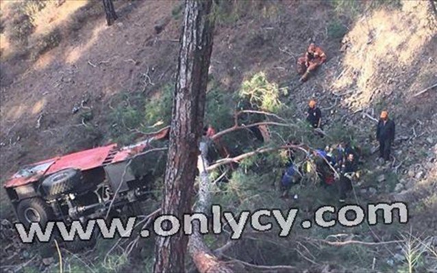 Καίγεται η Κύπρος -Δύο πυροσβέστες νεκροί στην καταστροφική πυρκαγιά | iefimerida.gr 0