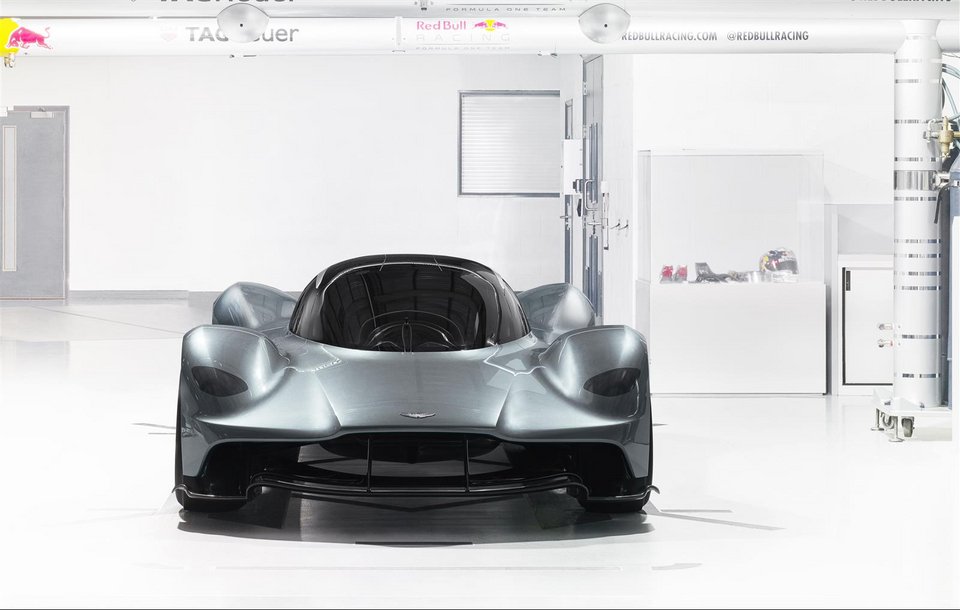 Το νέο υπέρ-αυτοκίνητο από την Aston Martin, σε συνεργασία με την Red Bull Racing | iefimerida.gr 3