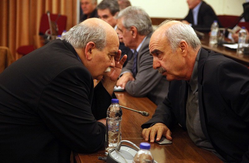 Οπισθεν ολοταχώς η κυβέρνηση για το ΕΣΡ -Νέος πρόεδρος ο Κουτρομάνος, που πρότεινε η ΝΔ | iefimerida.gr 0