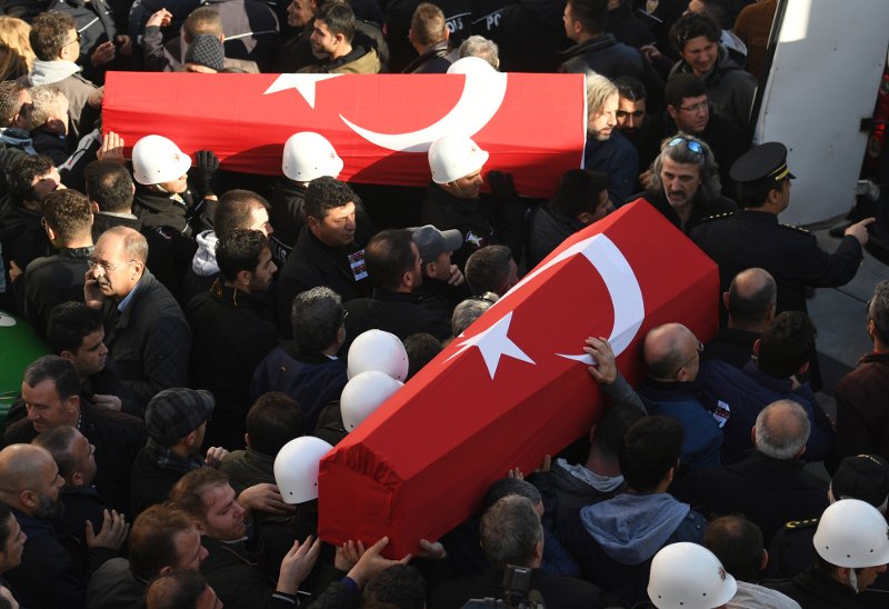 Παρακλάδι του PKK ανέλαβε την ευθύνη για την επίθεση στην Κωνσταντινούπολη | iefimerida.gr 0