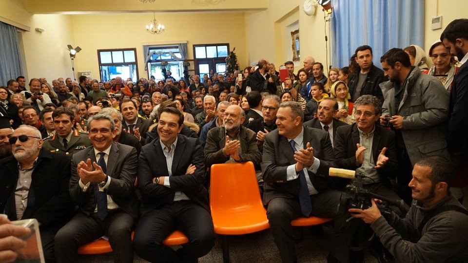 Τσίπρας από Νίσυρο: Δεν θα ρωτήσουμε κανέναν πού θα δώσουμε τα πλεονάσματα | iefimerida.gr 9