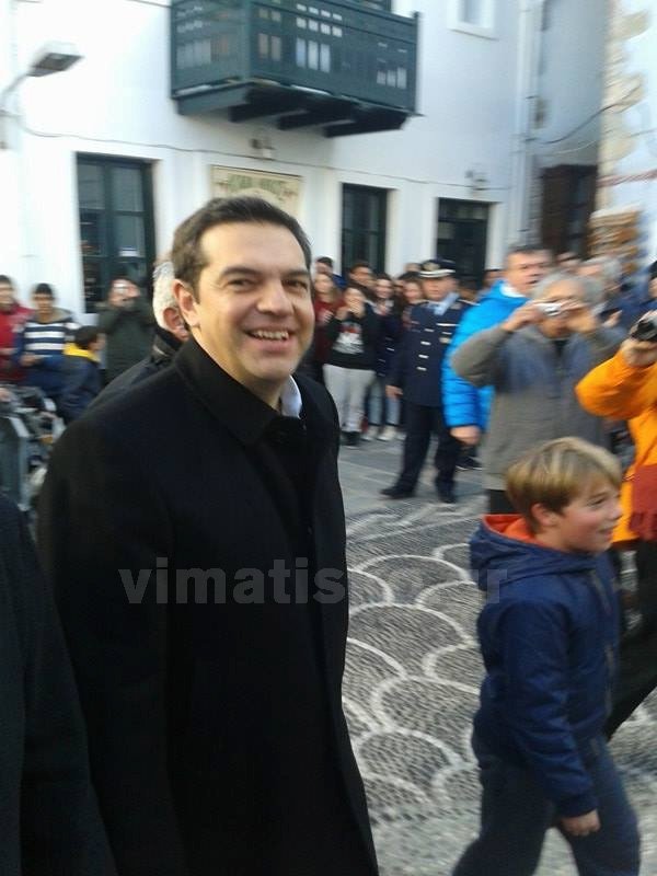 Τσίπρας από Νίσυρο: Δεν θα ρωτήσουμε κανέναν πού θα δώσουμε τα πλεονάσματα | iefimerida.gr 4