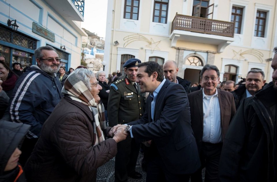 Τσίπρας από Νίσυρο: Δεν θα ρωτήσουμε κανέναν πού θα δώσουμε τα πλεονάσματα | iefimerida.gr 0