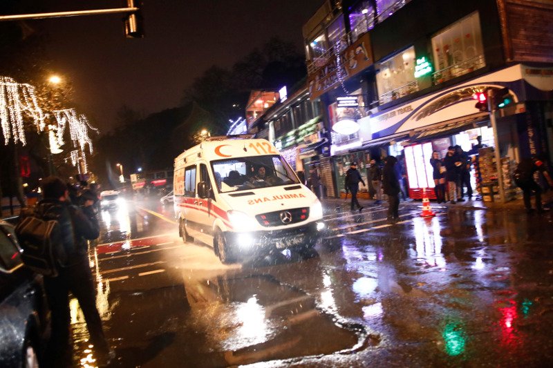 Τρόμος στην Κωνσταντινούπολη -Επίθεση ενόπλου σε κλαμπ, 39 νεκροί | iefimerida.gr 7