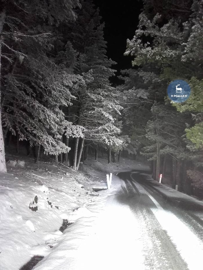 Στα λευκά ντύθηκε και η Ρόδος -Δείτε πανέμορφες εικόνες | iefimerida.gr 2