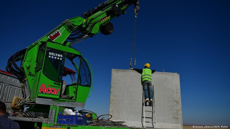 Τείχος μήκους 290 χιλιομέτρων «σήκωσε» η Τουρκία στα σύνορα με τη Συρία | iefimerida.gr 0
