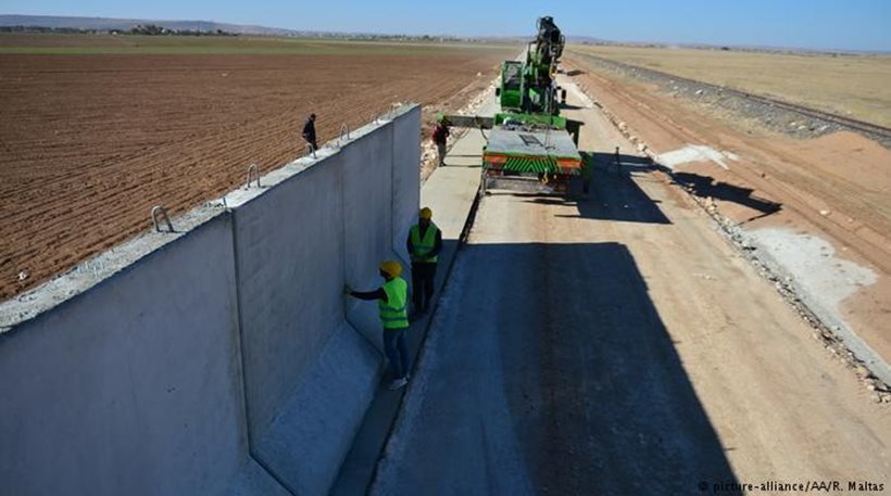 Τείχος μήκους 290 χιλιομέτρων «σήκωσε» η Τουρκία στα σύνορα με τη Συρία | iefimerida.gr 1