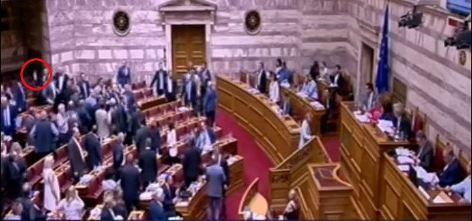 Θύελλα για τον τραμπουκισμό Κασιδιάρη -ΝΔ: Η Χ. Αυγή βάζει πλάτη στο ΣΥΡΙΖΑ | iefimerida.gr 0