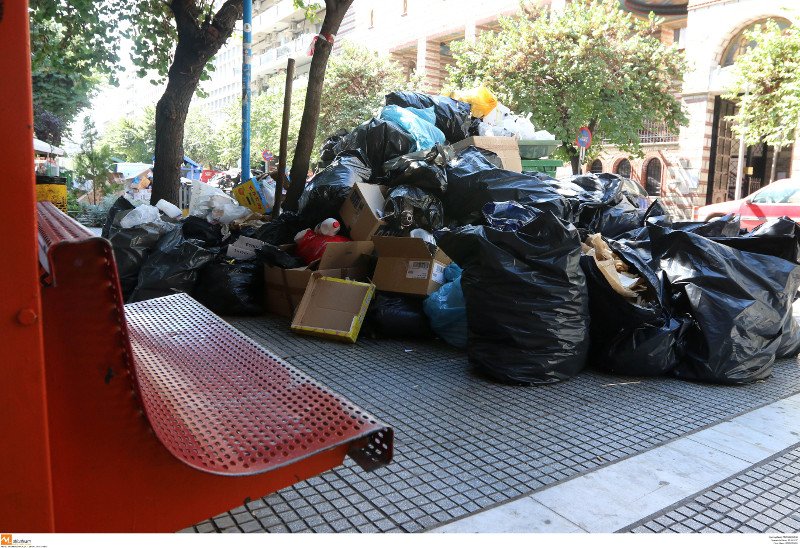Απέραντος σκουπιδότοπος οι μεγάλες πόλεις, εν μέσω καύσωνα -Νέες πορείες σήμερα | iefimerida.gr 10